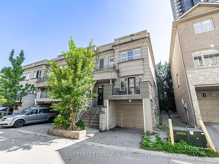 35 William Poole Way — Photo 1