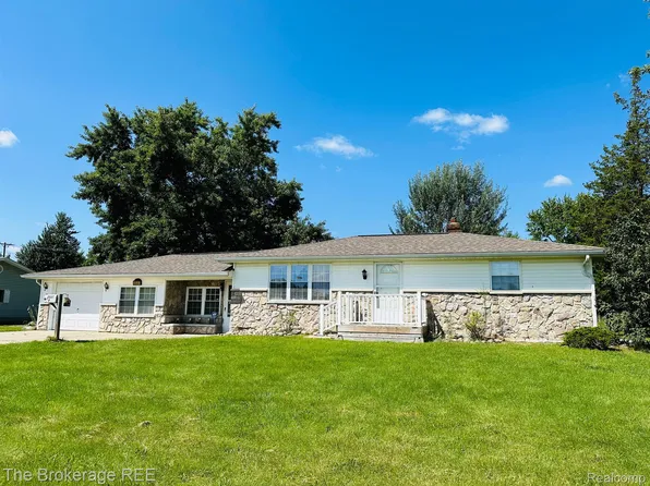 2037 E Dodge Rd, Clio, MI 48420