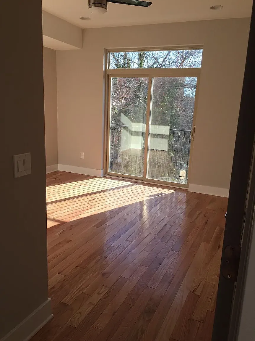 1 bed, 650 sqft, $1,300 — Photo 3