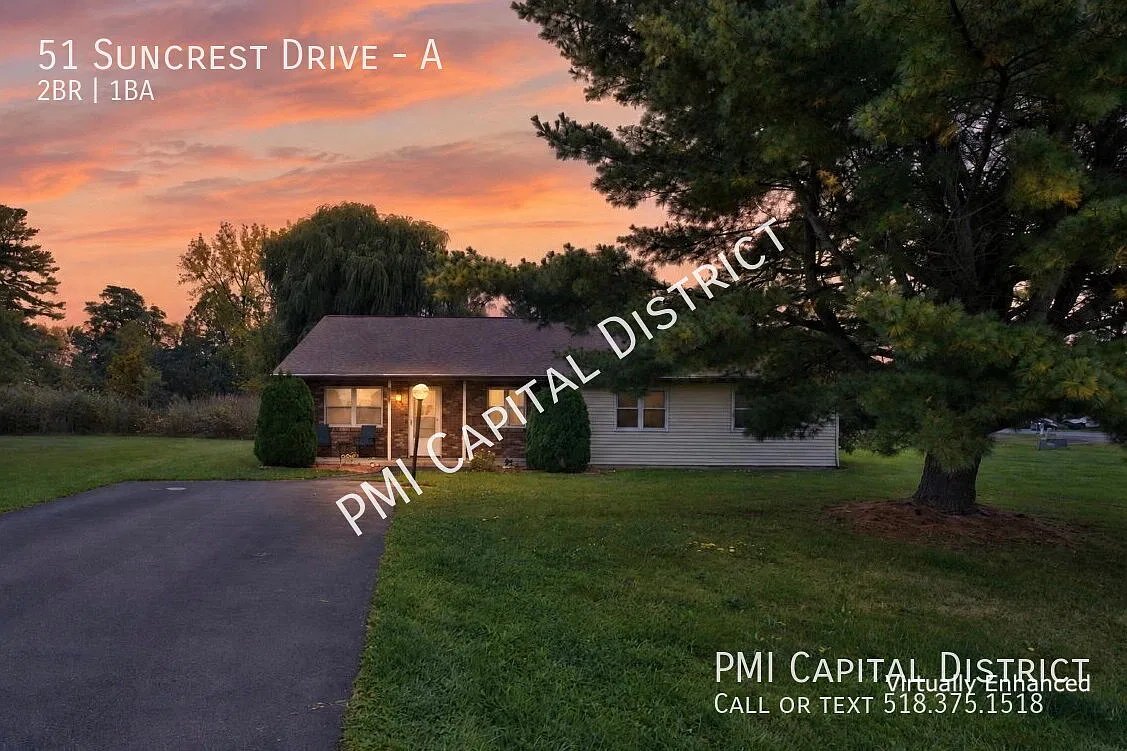 Freshly Updated 2 Bedroom/1 Bath Townhome w/ New Flooring, Fresh Paint, Brand-New Kitchen, Stainl... — Photo 1