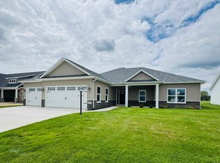 2257 Raccoon Run Blvd, Winona Lake, IN