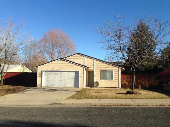 1304 Comstock Dr, Yreka, CA 96097