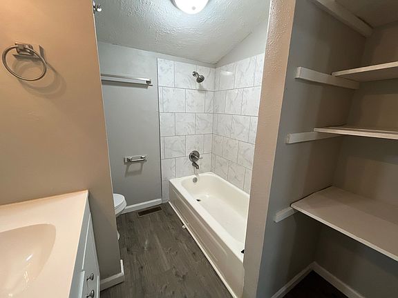 4th image of 961 Old Hickory Blvd #6