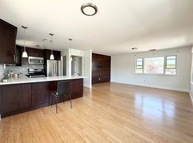 3134 N Jerusalem Rd, Wantagh, NY