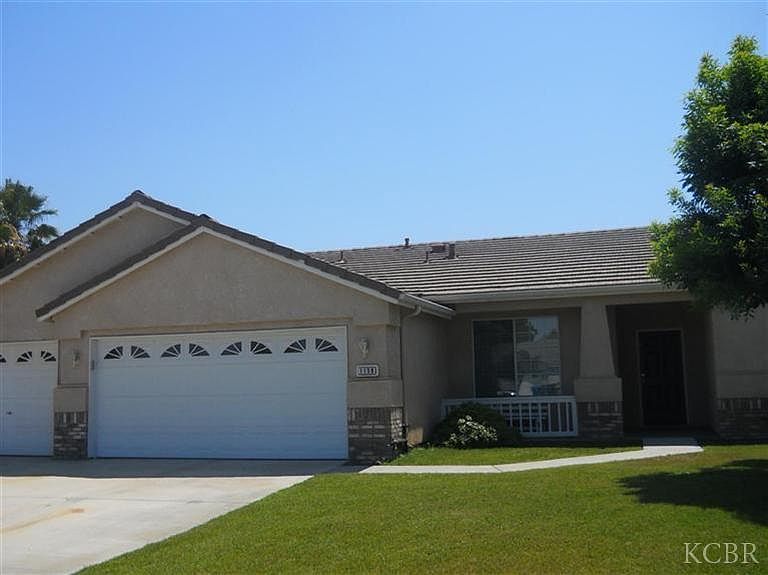 1st image of 1159 W Pebble Dr