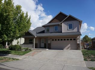 1041 28th St, Hood River, OR 97031