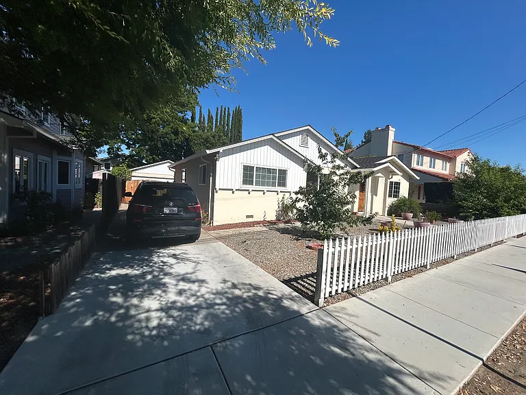 10394 Orange Ave — Photo 14