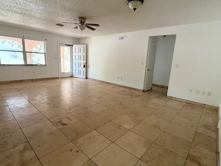13205 Whaler Dr — Photo 6