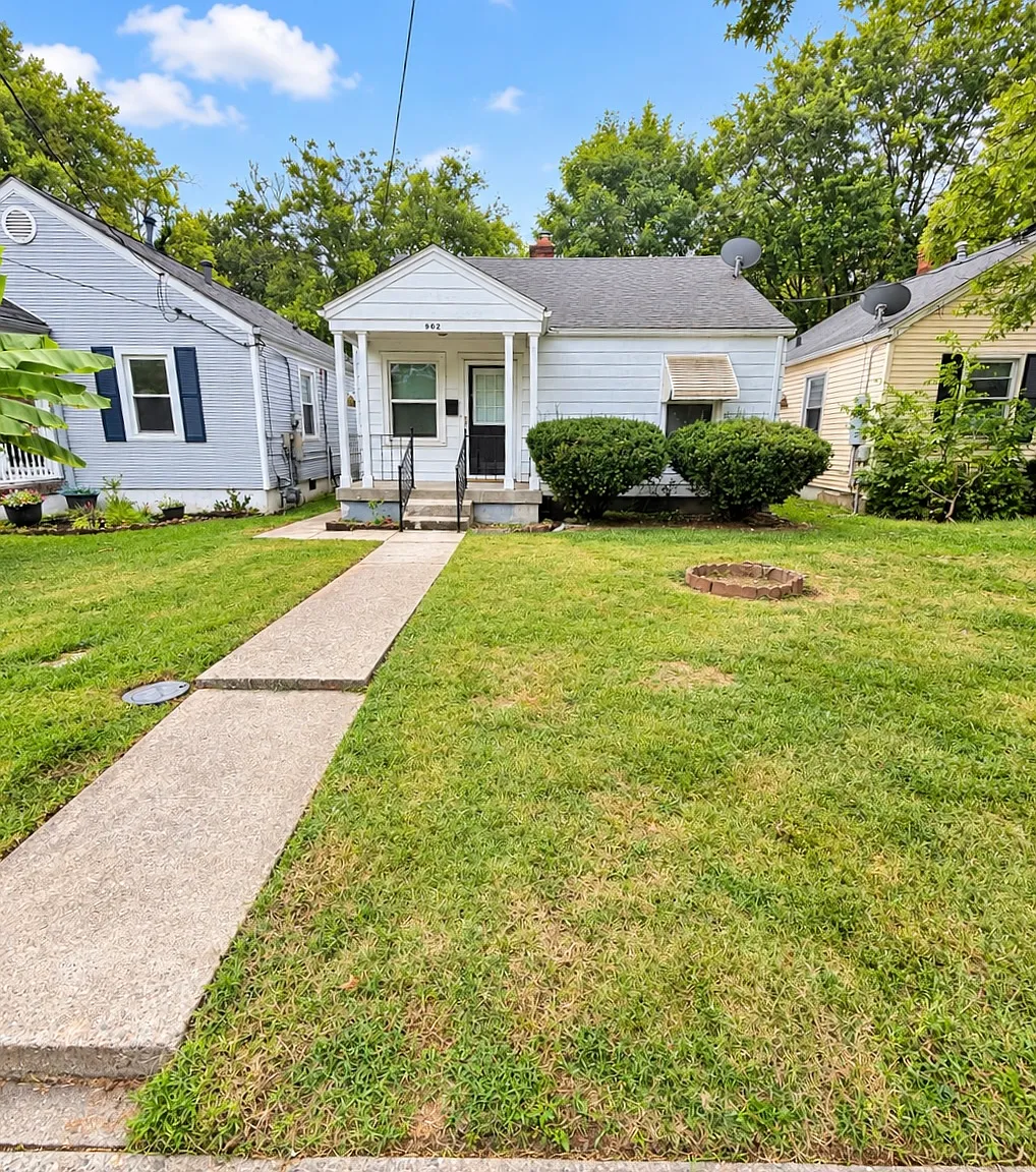 902 Camden Avenue - 1 — Photo 1