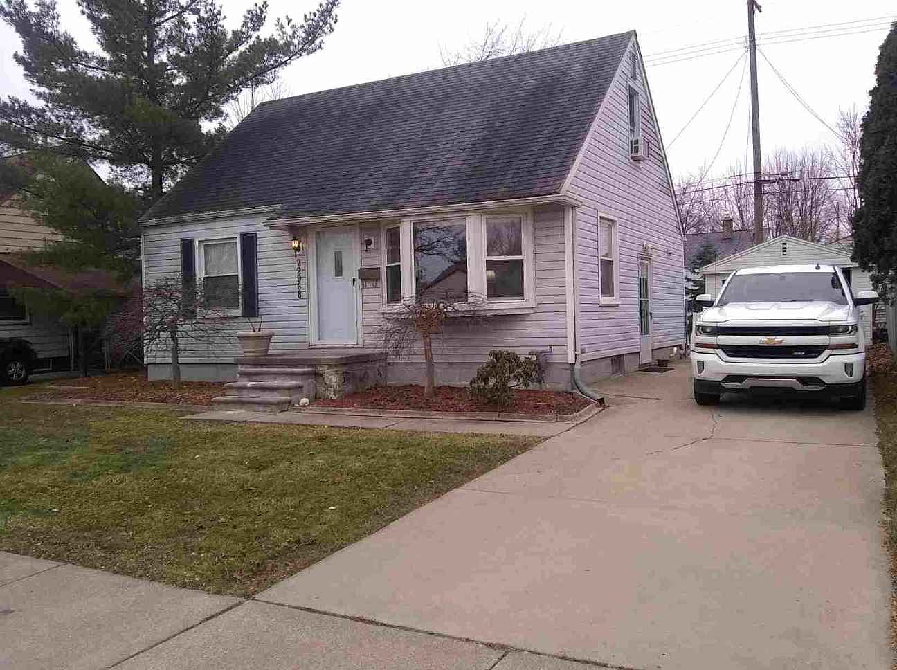 22968 Maxine St, Saint Clair Shores, MI 48080 Zillow