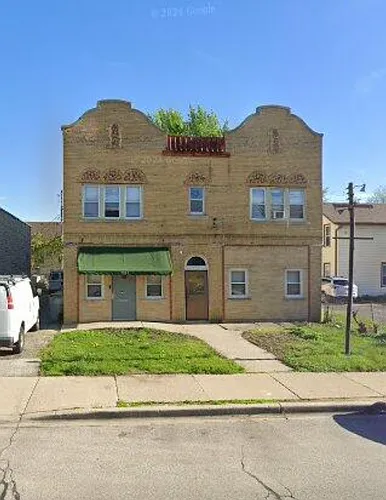 7313 W Burleigh St Photo 1