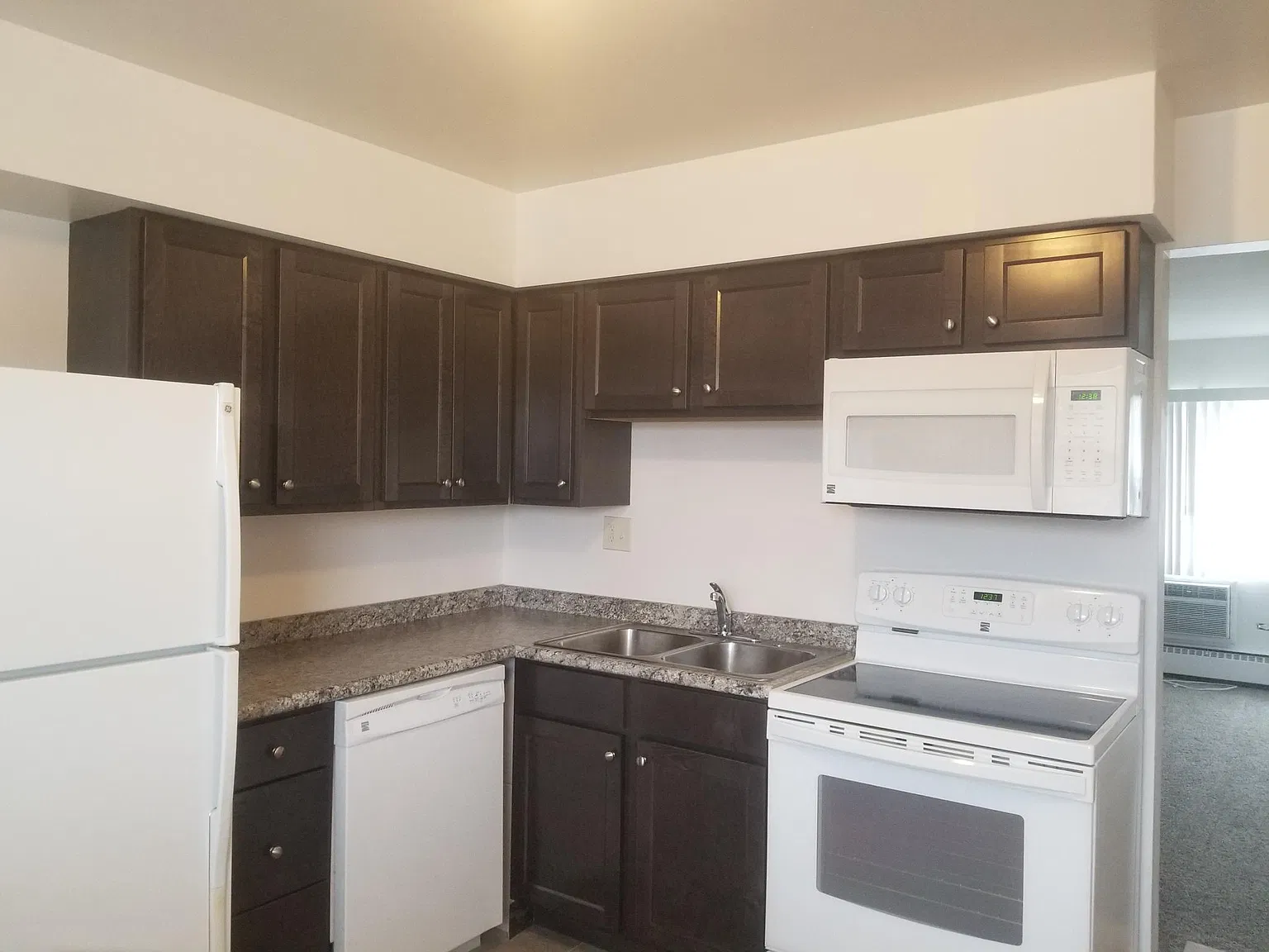 1 bed, $1,200 — Photo 3