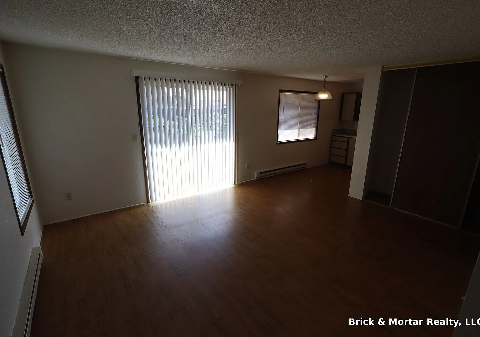 00850 - The Northridge Apartments — Photo 3