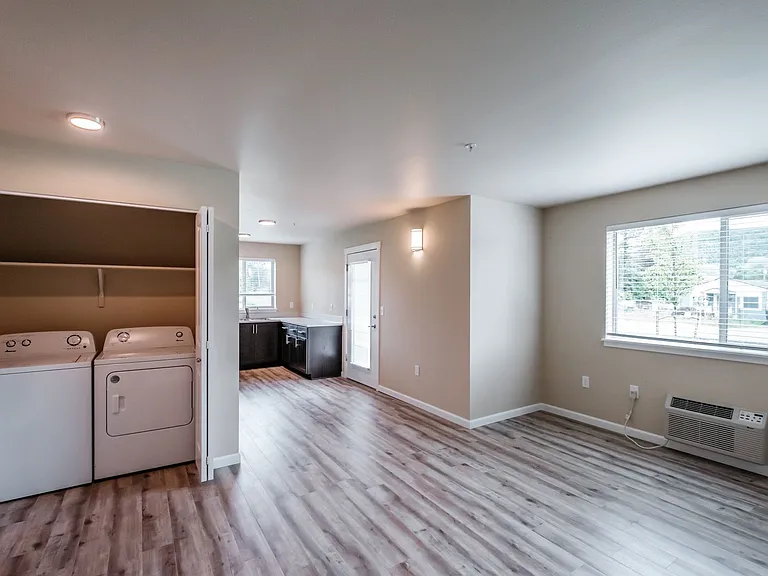 Santiam Gateway Apartments — Photo 15