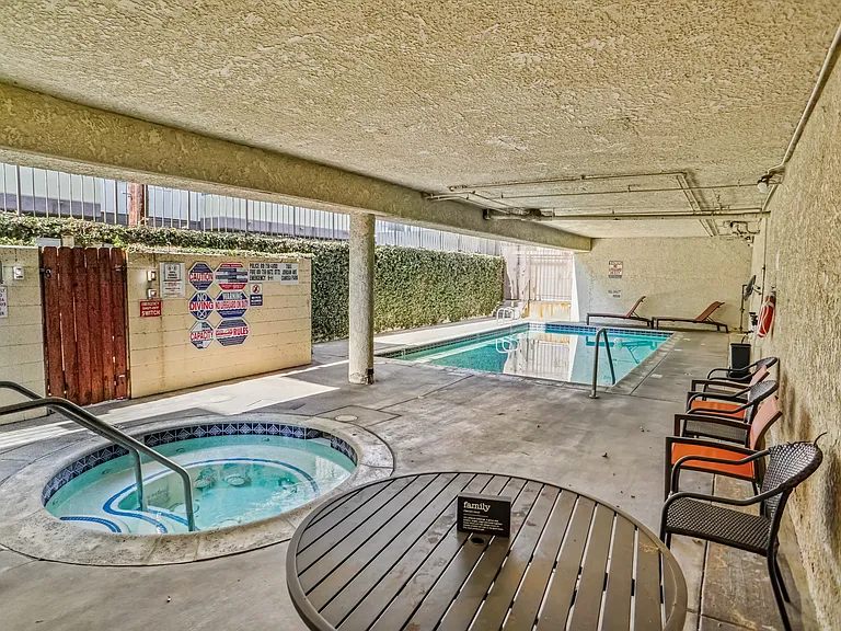Community Pool and Jacuzzi