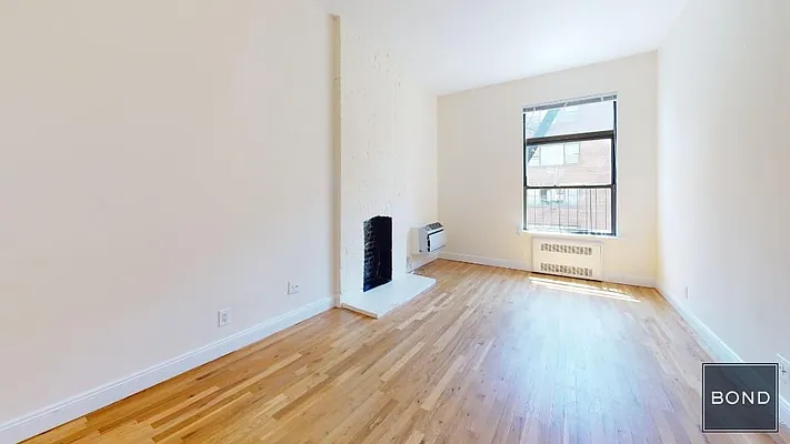 Rented by Bond New York | media 1