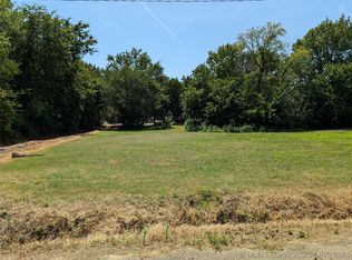 W Park Ave, Checotah, OK 74426