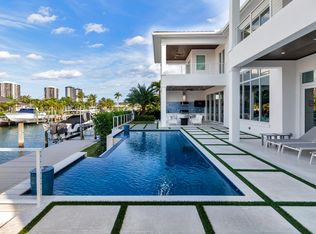 1180 Bimini Ln, Riviera Beach, FL 33404