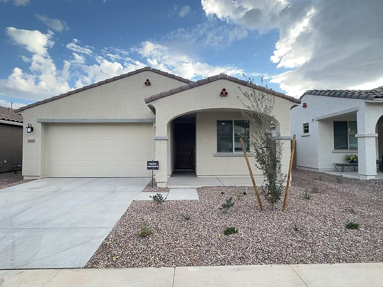 16805 W Shangri La Rd — Photo 1