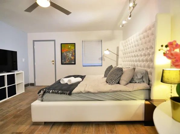 (undisclosed Address), Los Angeles, CA 90046