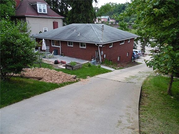 2nd image of 903 Bockstoce Ave