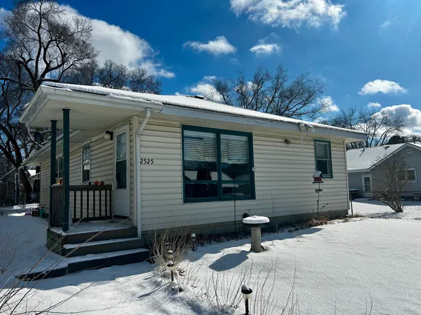 2525 Vigo St, Lake Station, IN 46405