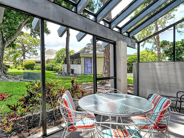 2517 Glebe Farm Close #H-2 — Photo 15