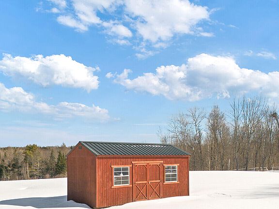 4th image of 653 Abbott Road