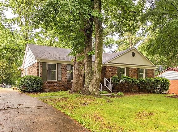 3rd image of 6218 Snowcrest Ct