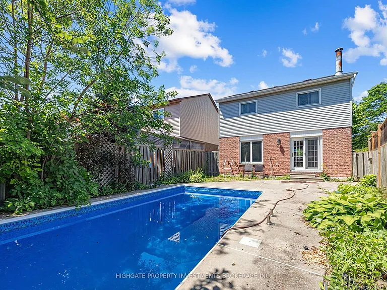 739 Edgewood Rd — Photo 31