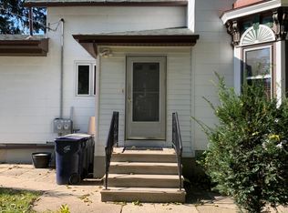 317 Walnut Ave, Elgin, IL 60123