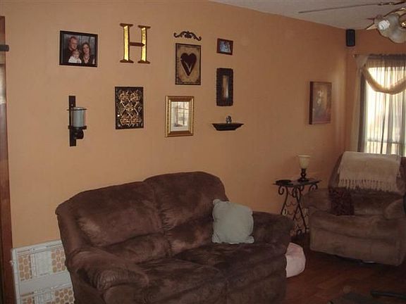 4th image of 3328 Chantilly Ln