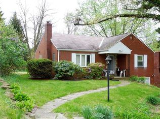 2072 Kendon Dr E, Pittsburgh, PA