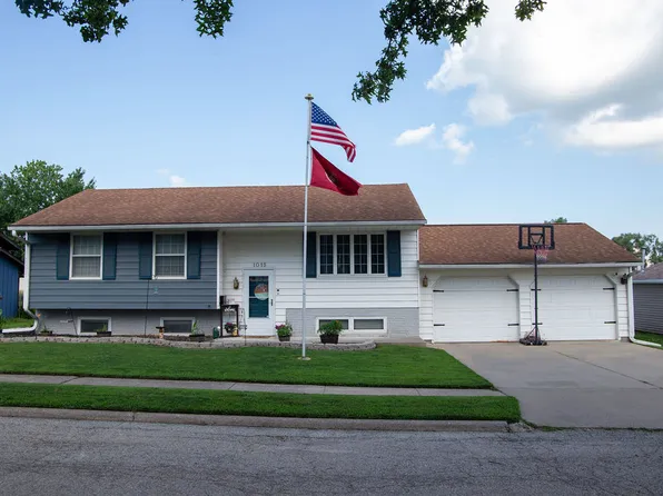 1015 Suncrest Dr, Fulton, IL 61252