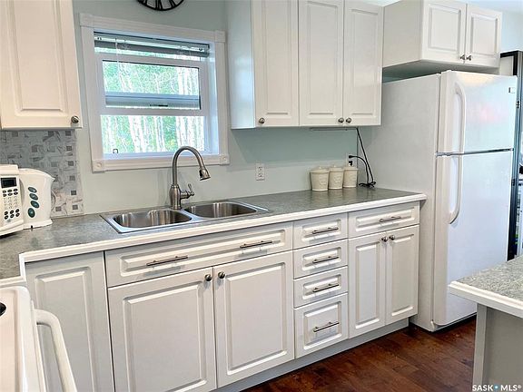4th image of 311 Sandy CRESCENT