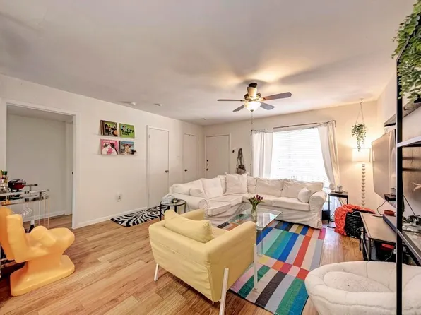 2207 Leon St #109A, Austin, TX 78705