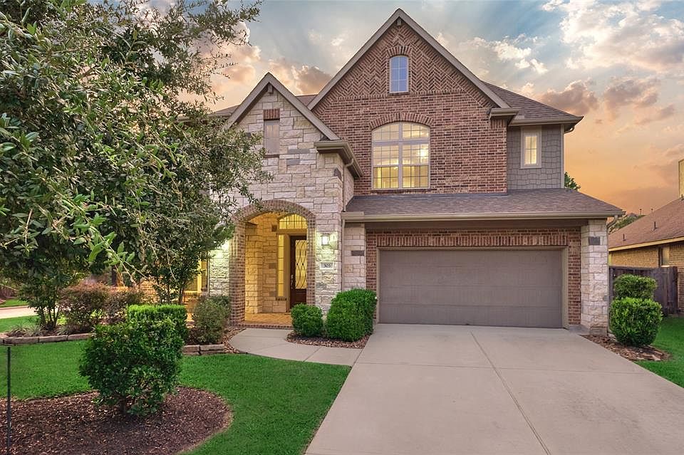 1st image of 303 Kinderwood Trl