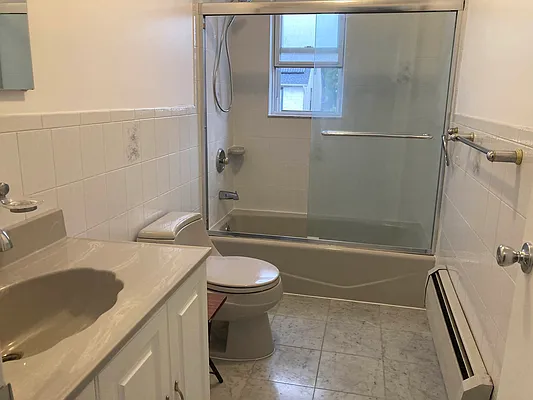 Rented by 18 REALTY | media 5