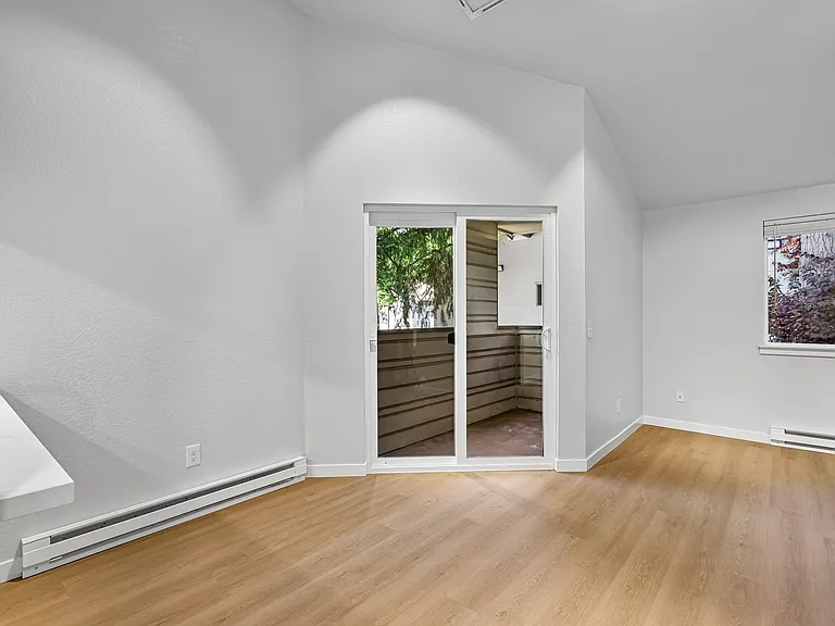 12607 NE 119th St #5 — Photo 19