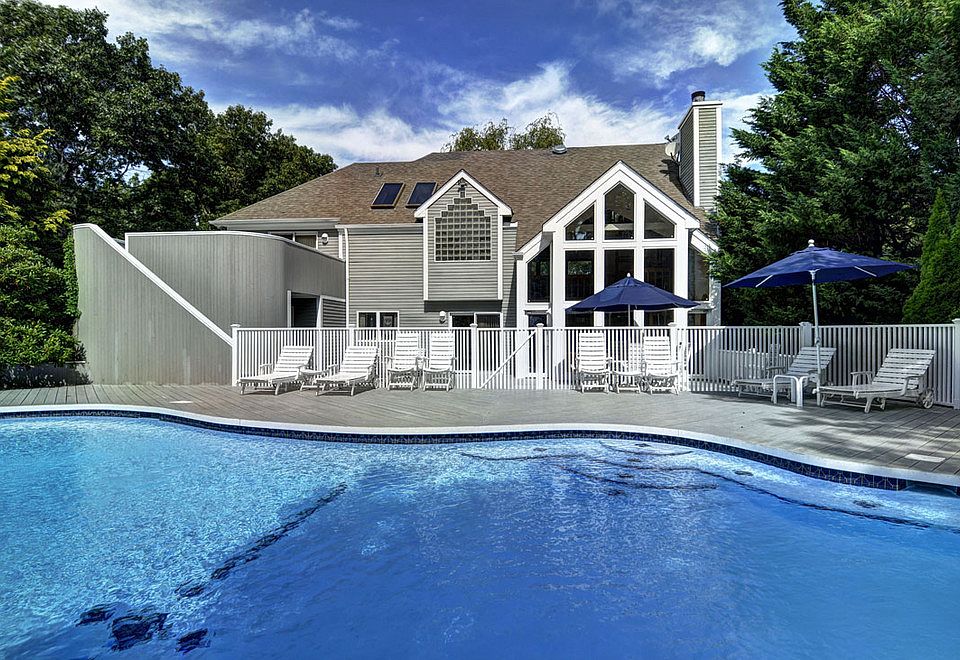 1st image of 141 Northside Dr