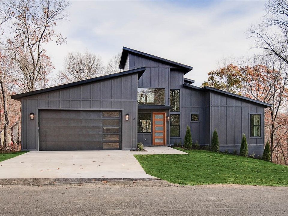 1st image of 3 Leeds Ln