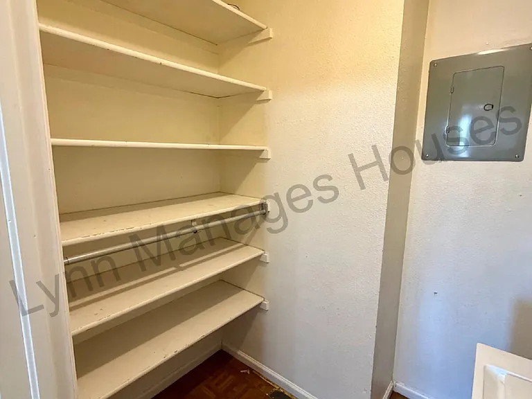 1 bed, 1.0 bath, $1,000 — Photo 15