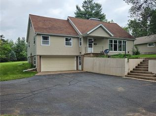 101 Park Ave E, Ladysmith, WI 54848