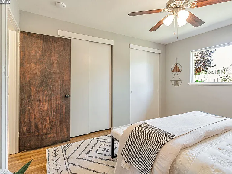 41819 Mahoney St — Photo 17