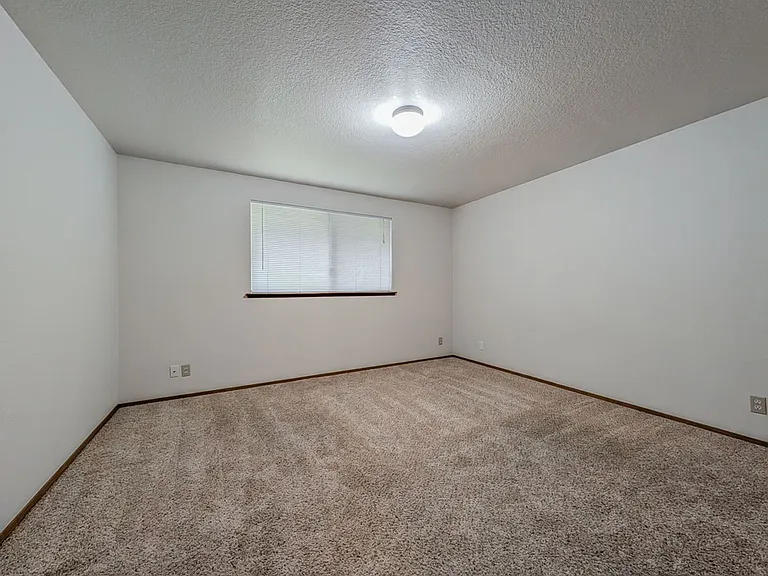 9114 44th Drive NE — Photo 7