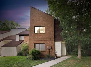 16 Country Birch Ln, Egg Harbor Township, NJ 08234