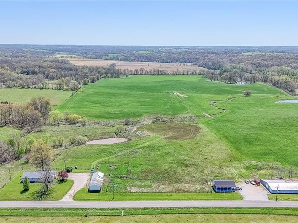 258 SW Jj Hwy, Chilhowee, MO 64733