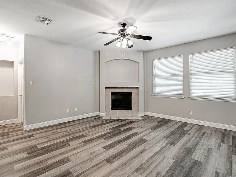 2504 Cypress Point Dr — Photo 10