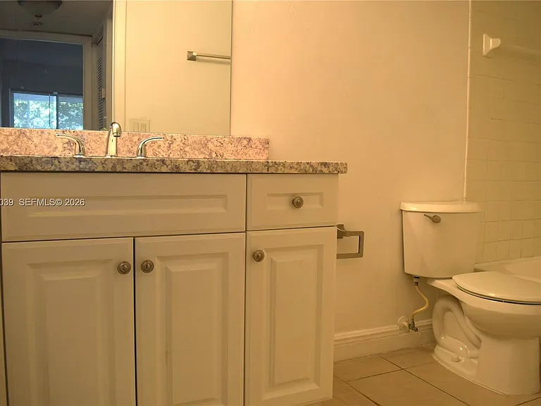 5628 Rock Island Rd #185 — Photo 8