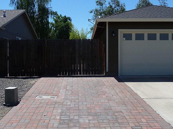 2nd image of 1442 Andrew Dr